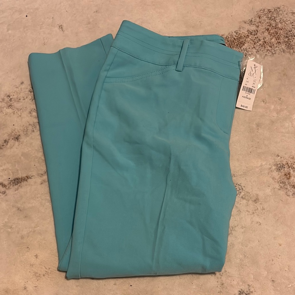 NY & Co. Cropped Pants / 6